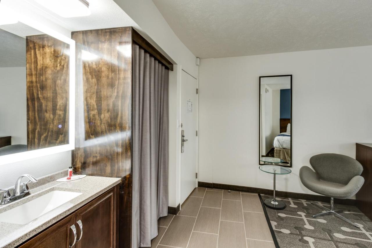Baymont By Wyndham