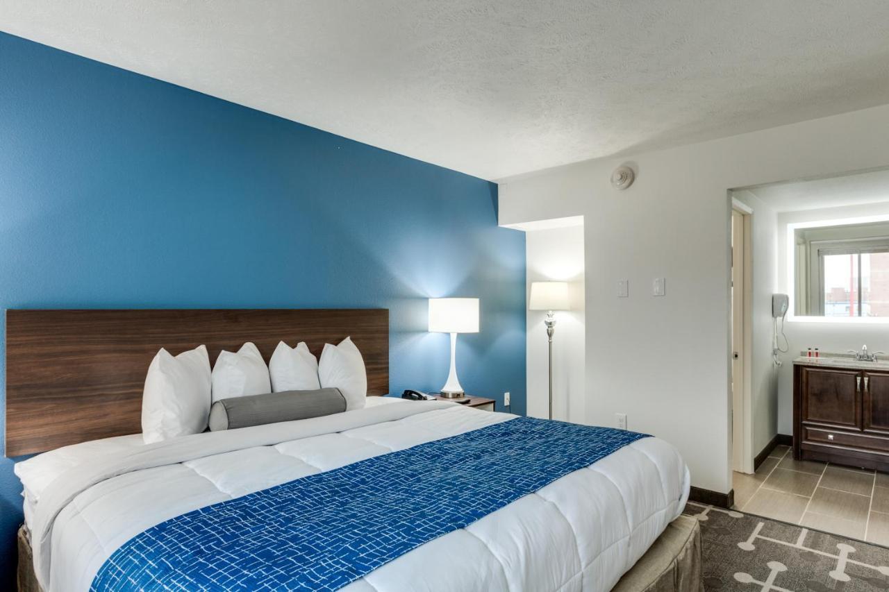Baymont By Wyndham Motel 3*